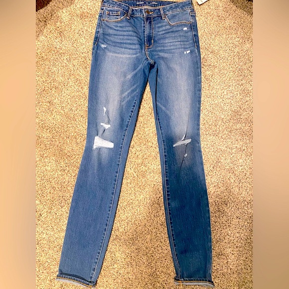 NWT Distressed skinny jeans Size 8 - Picture 8 of 9